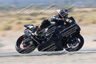 media/Nov-16-2025-Race Pace (Sun) [[8c5fa54630]]/Verified Riders/3-Turn 14 (1045am)/